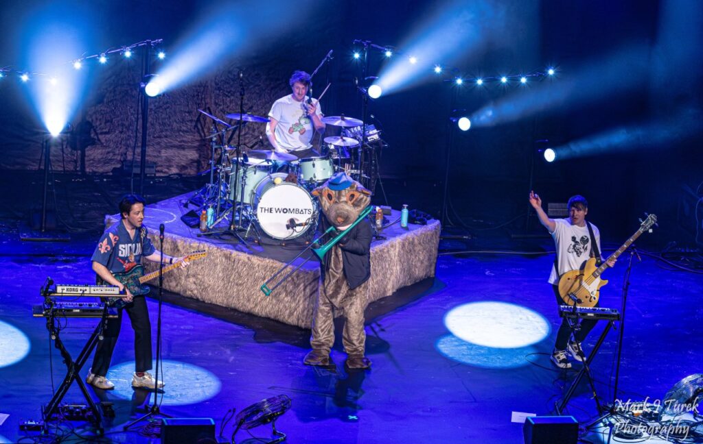 THE WOMBATS / CIGARETTES @ SUNSET – LIVE AT COLLEGE STREET